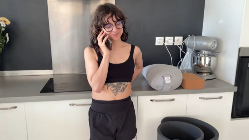 Image Of JacquieEtMichelTV - Lotus - Initially tense, Lotus eventually relaxes in her own way (14.04.2026)