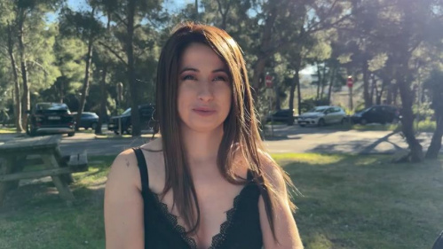Image Of JacquieEtMichelTV - Paola - 25, dreamed of being surrounded by two guys (22.04.2026)