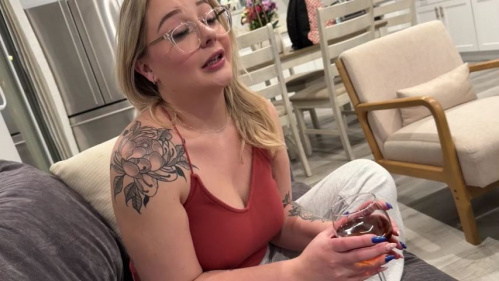 Image Of HouseholdFantasy - Lucky Kay - Late Night Sex With Moms Best Friend