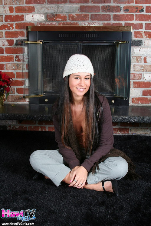 Image Of HawtTVGirls com Brick Fireplace XXX iMAGESET-LEWD [XC]