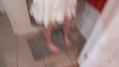 Image Of ATKExotics 26 05 09 Stella Nash XXX 2160p MP4-WRB [XC]