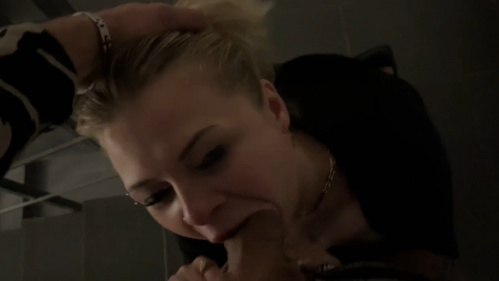 Image Of PornHub 2026 Lola Lolipops - Neighbor Went Out To Smoke In The Entrance, I Gave Her A Dick 720p