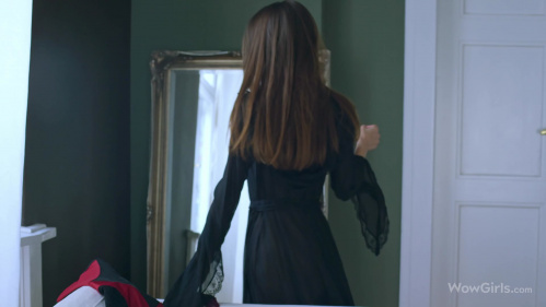 Image Of WowGirls 22 07 06 Debora Hot Styles XXX 2160p MP4-NBQ [XC]